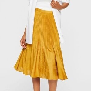 NWT Club Monaco Yowshee Pleated Skirt Antique Gold 14 MSRP $180